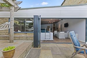 Photo 16- click for photo gallery